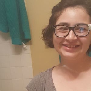 Meet your Posher, Lydia